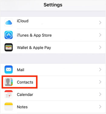 choose outlook as the default account on iphone to make it sync contacts